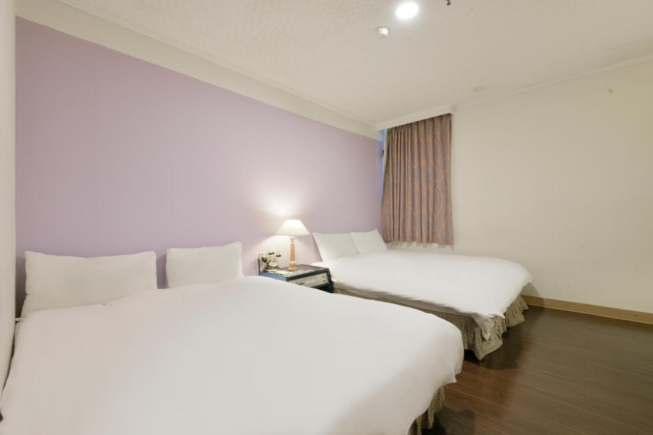Back Home Hotel Chiayi Exterior foto